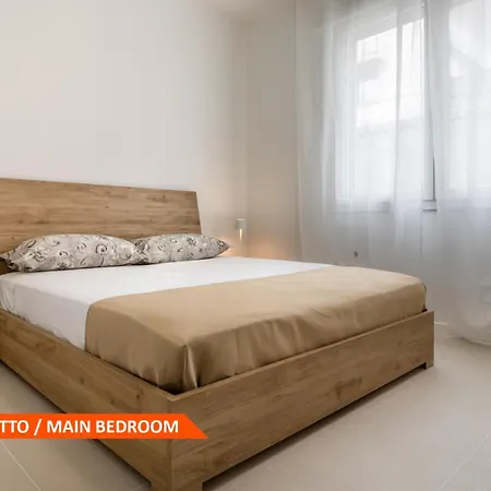 דירה Gigi House -appartamento Piazza Mazzini- 200m Dal Mare לידו די ג'סולו