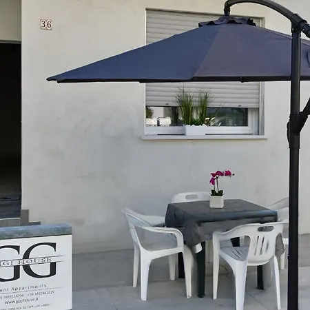 Gigi House -appartamento Piazza Mazzini- 200m Dal Mare *